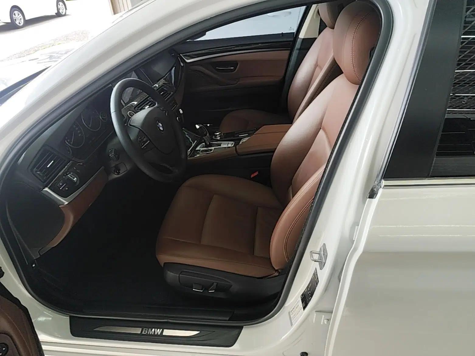 BMW 5 Series 2014 525Li Leading Model — миниатюра 17