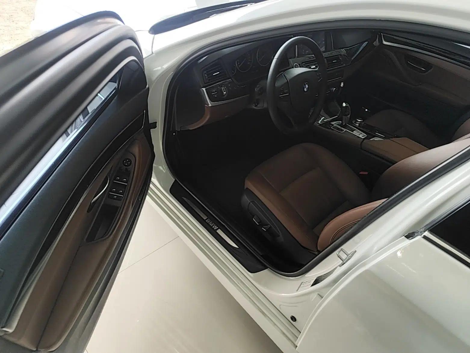 BMW 5 Series 2014 525Li Leading Model — миниатюра 18