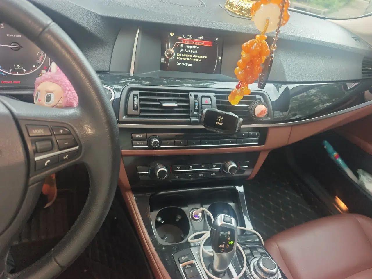 BMW 5 Series 2015 520i Elegant Edition — миниатюра 13