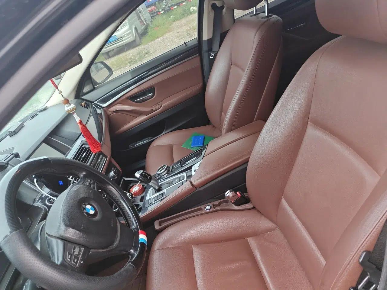 BMW 5 Series 2017 520Li Elegant Edition — миниатюра 15