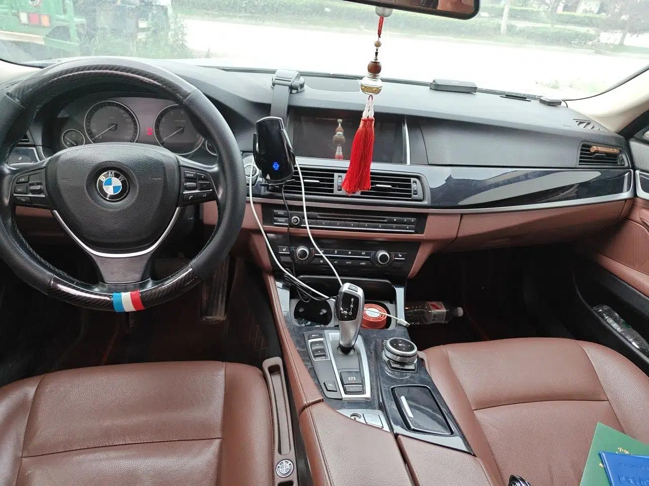 BMW 5 Series 2017 520Li Elegant Edition — миниатюра 9