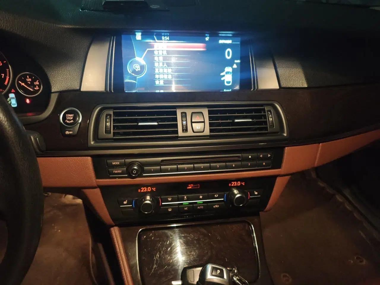 BMW 5 Series 2014 525Li Leading Model — миниатюра 13