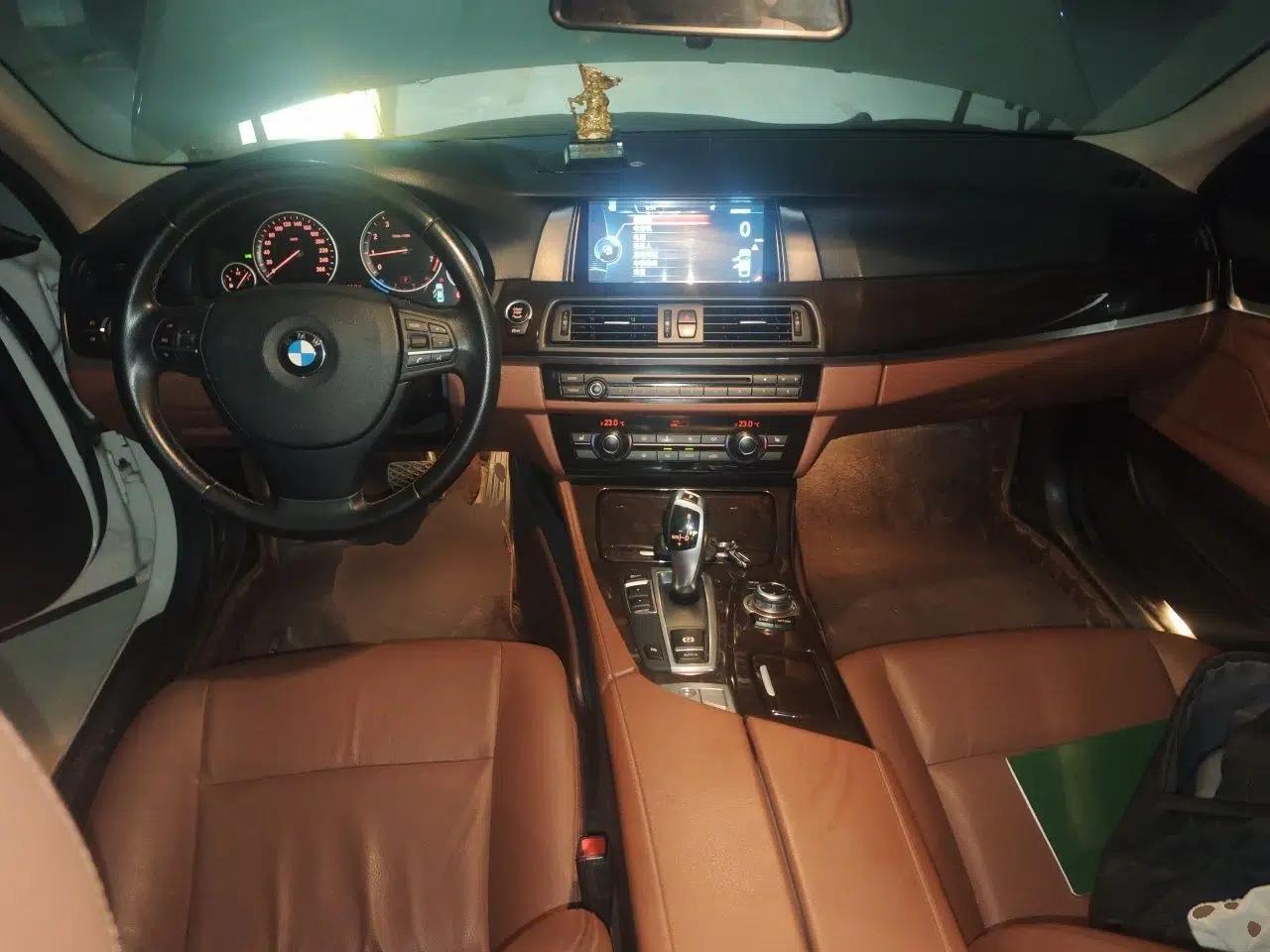 BMW 5 Series 2014 525Li Leading Model — миниатюра 9