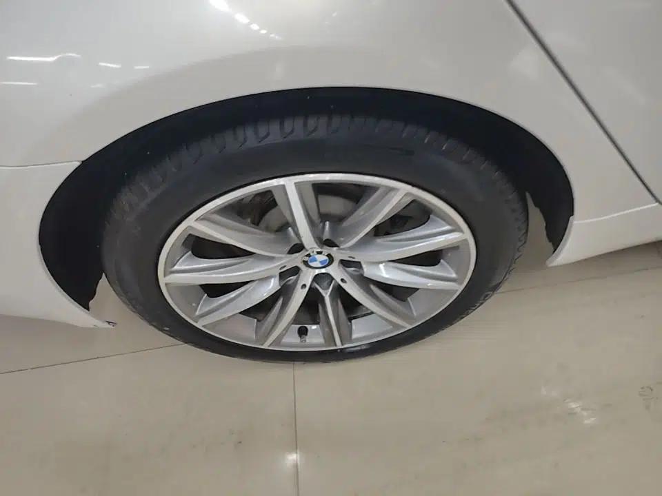 BMW 5 Series 2018 528Li Launch Special Edition — миниатюра 11