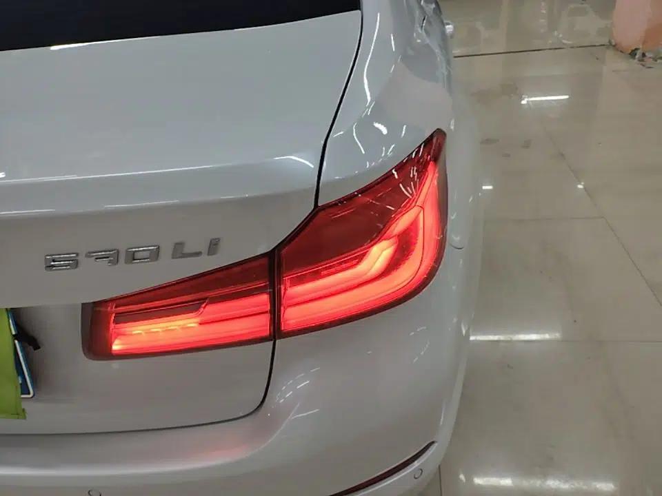 BMW 5 Series 2018 528Li Launch Special Edition — миниатюра 9