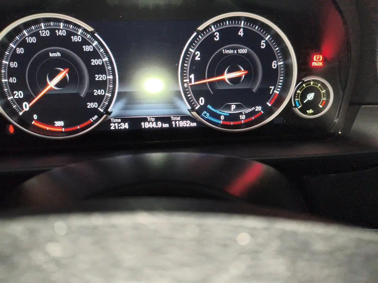 BMW 5 Series 2017 528Li Leading Model — миниатюра 12