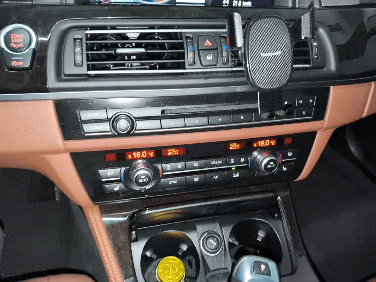 BMW 5 Series 2017 528Li Leading Model — миниатюра 13