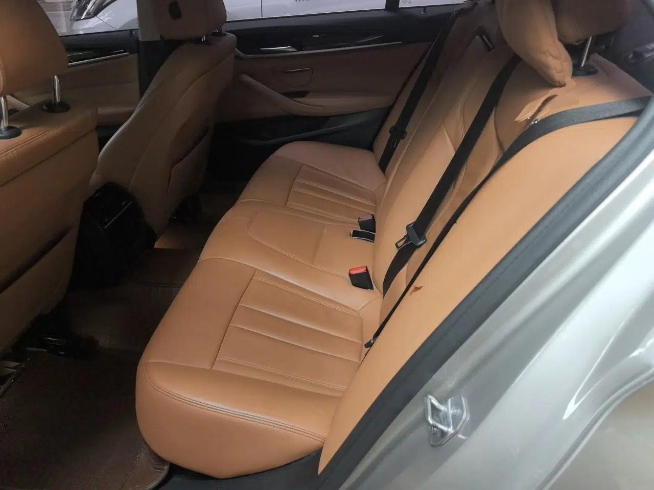 BMW 5 Series 2018 528Li Launch Special Edition — миниатюра 17