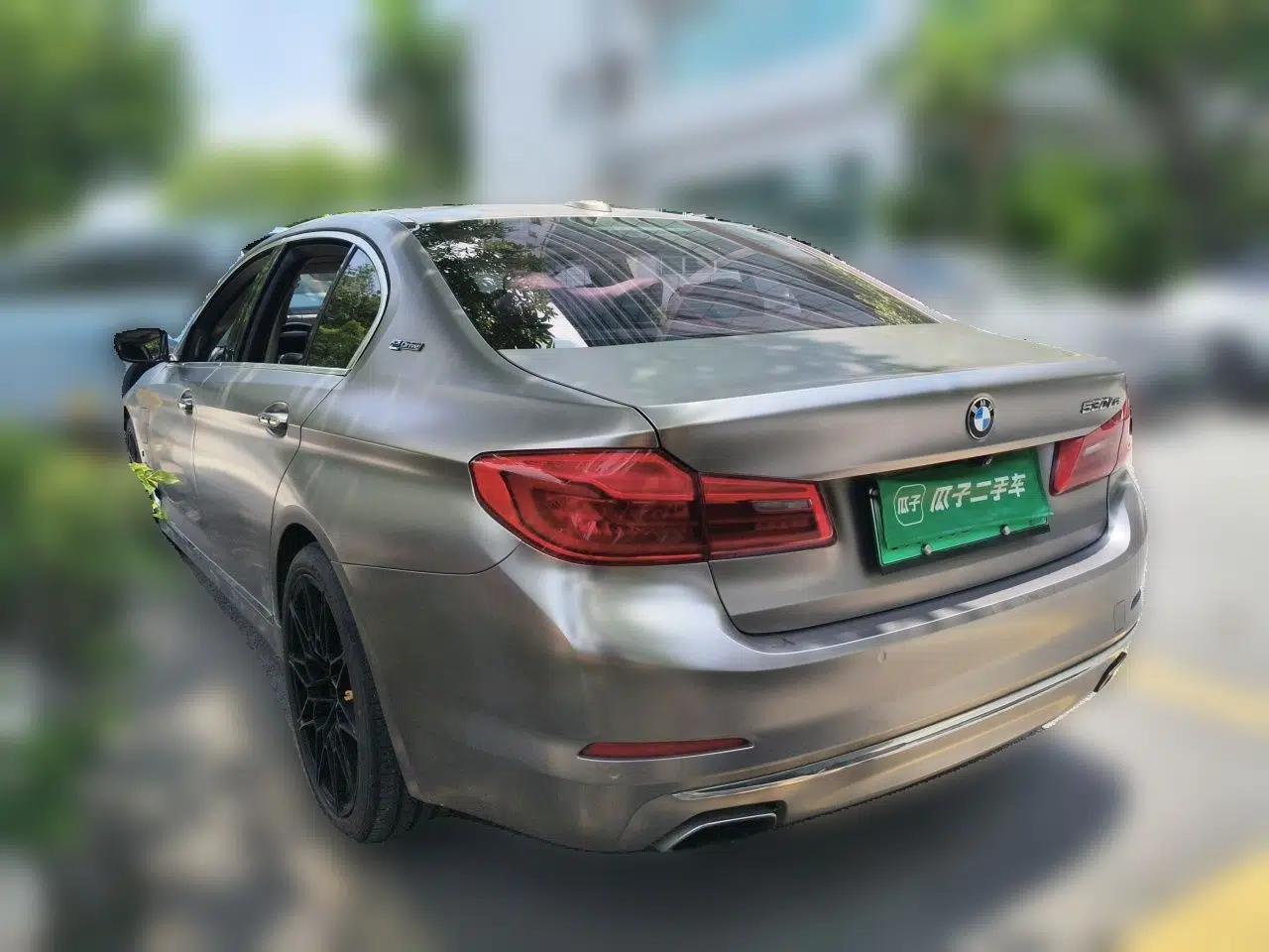 BMW 5 Series New Energy 2019 530Le Luxury Package — миниатюра 4