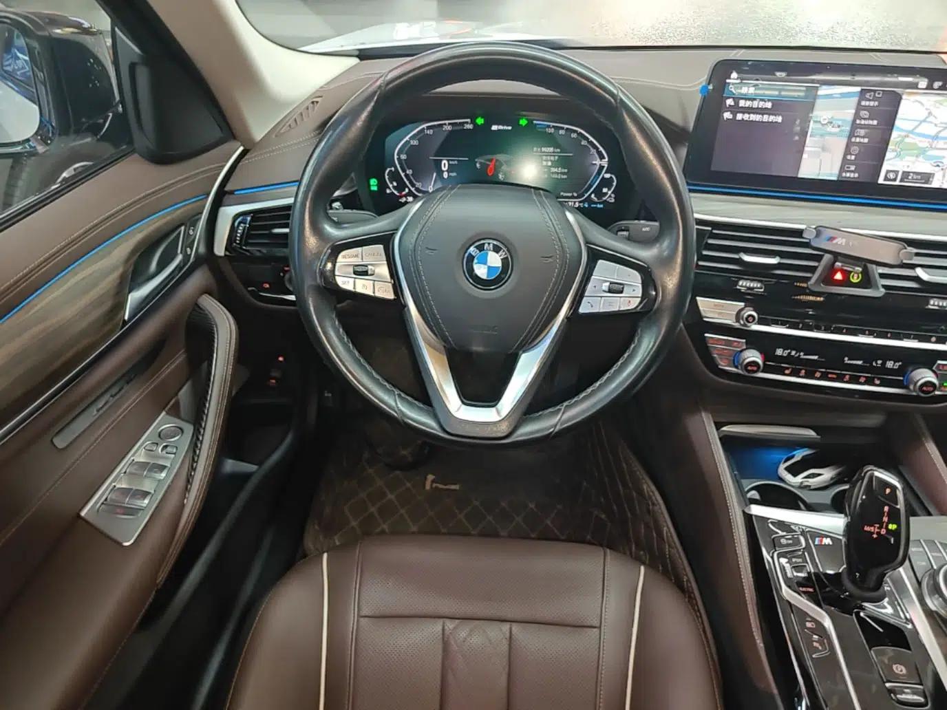 BMW 5 Series New Energy 2021 535Le Luxury Package — миниатюра 18