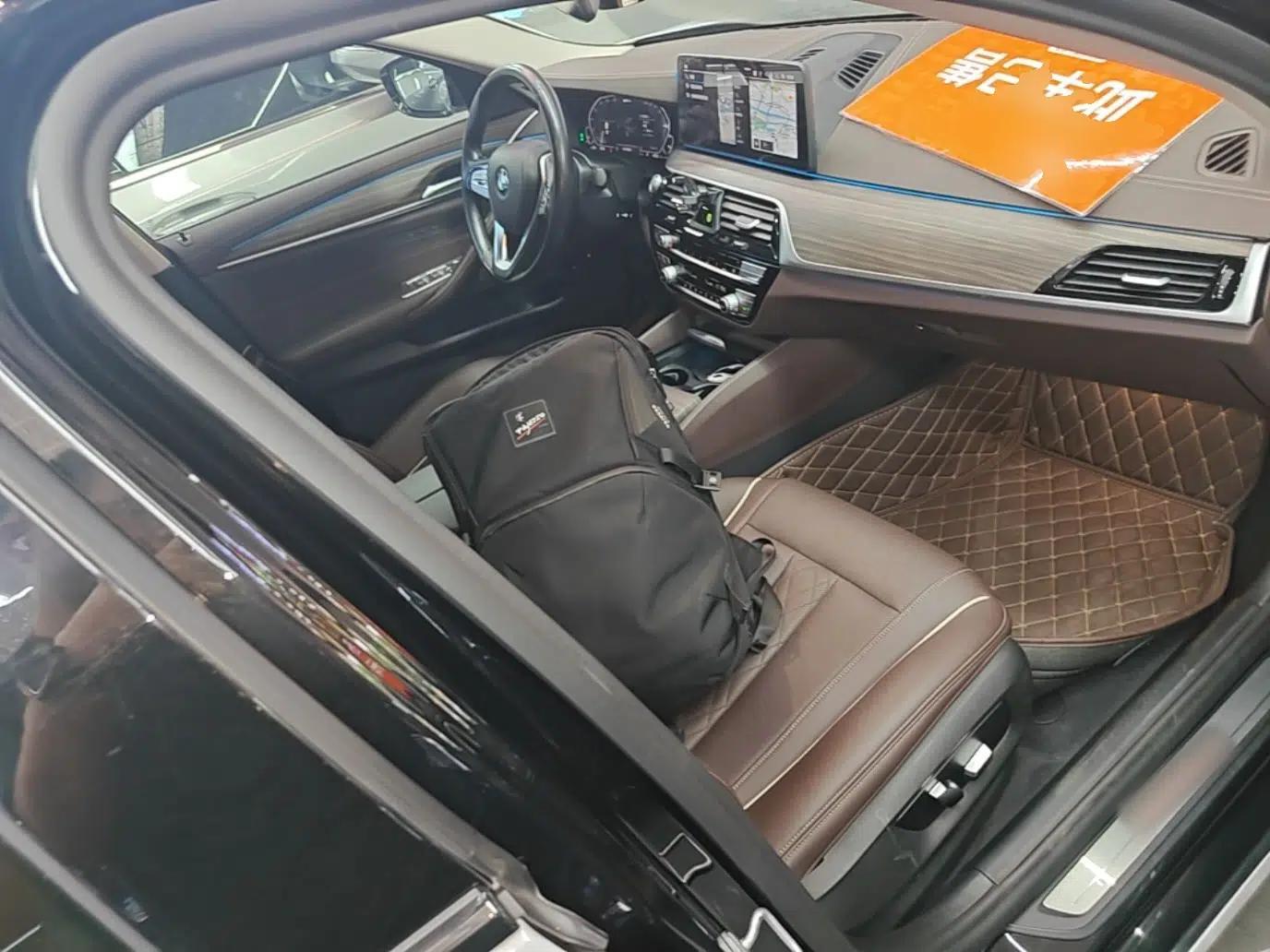 BMW 5 Series New Energy 2021 535Le Luxury Package — миниатюра 24