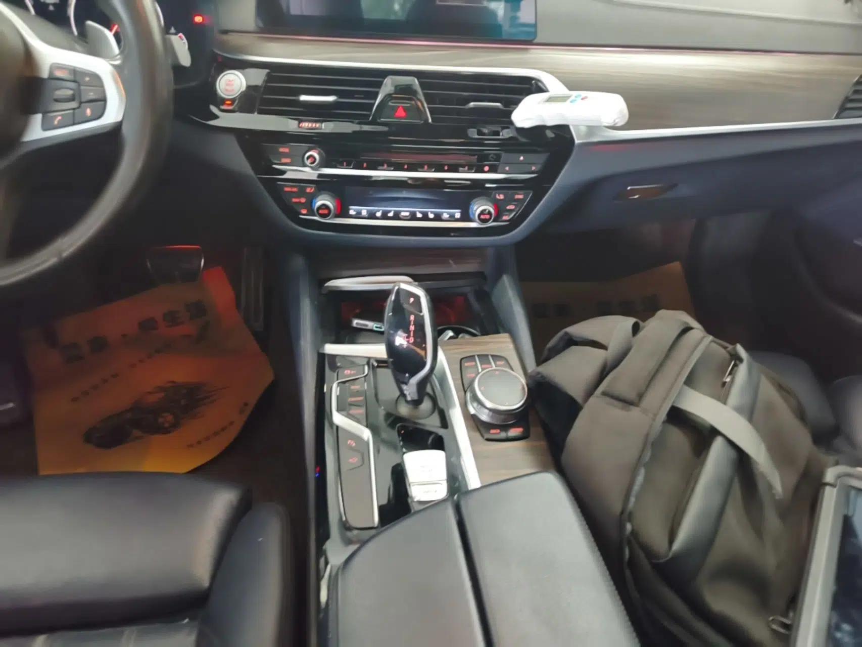BMW 5 Series 2019 Facelifted 530i M Sport Package — миниатюра 16