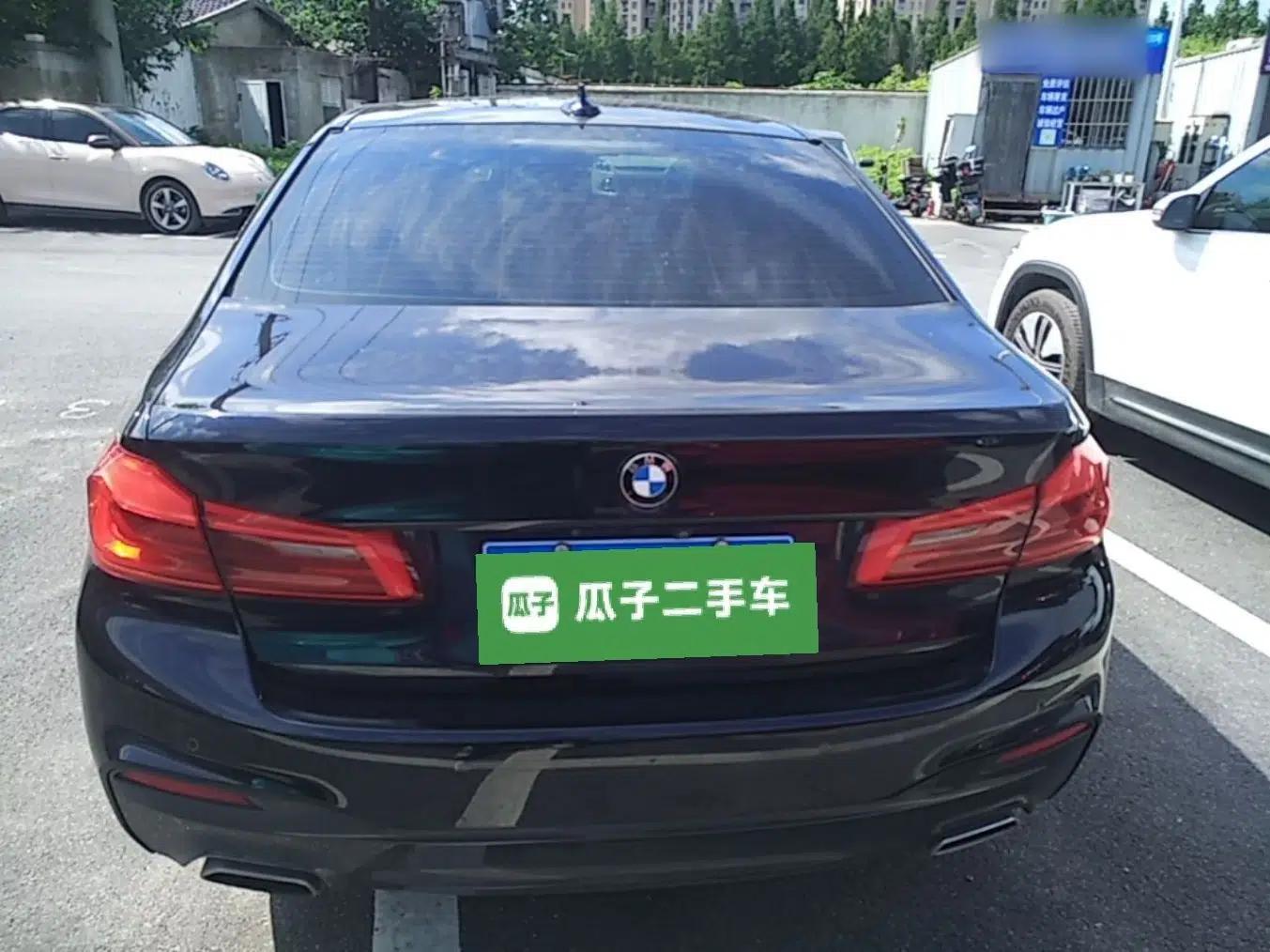 BMW 5 Series 2018 Restyled 530Li Leading Edition M Sport Package — миниатюра 5