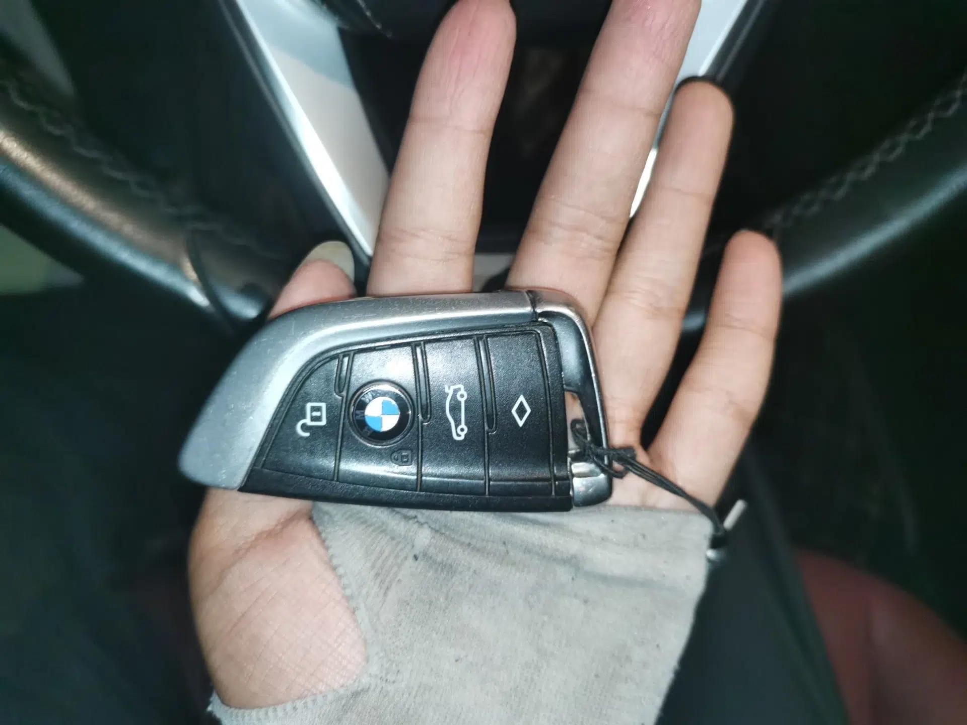 BMW 5 Series 2018 528Li Launch Special Edition — миниатюра 17
