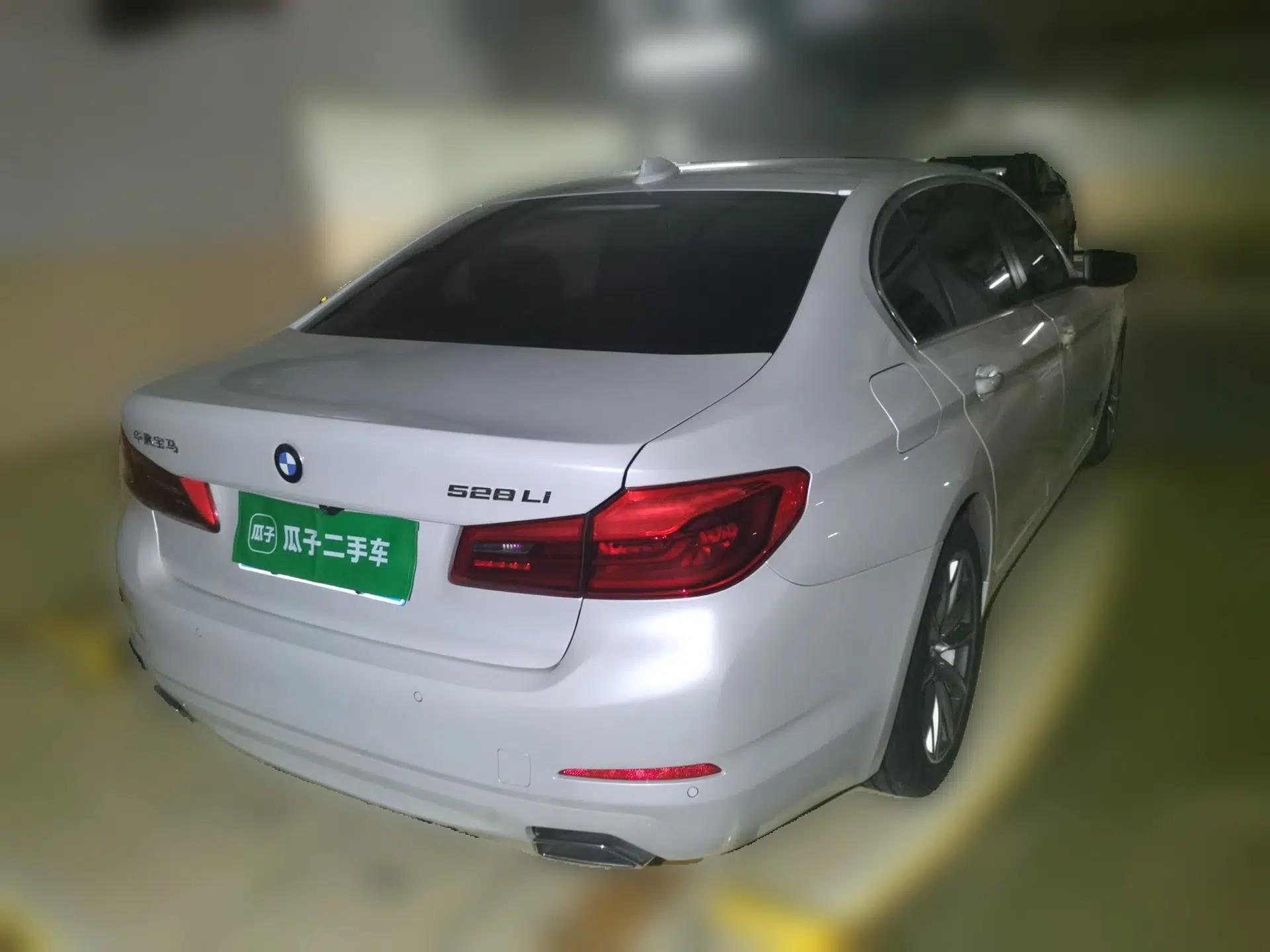 BMW 5 Series 2018 528Li Launch Special Edition — миниатюра 6