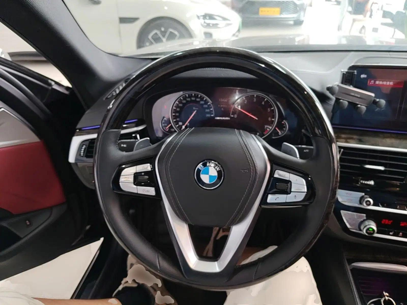 BMW 5 Series 2018 530Li Leading Model M Sport Package — миниатюра 13