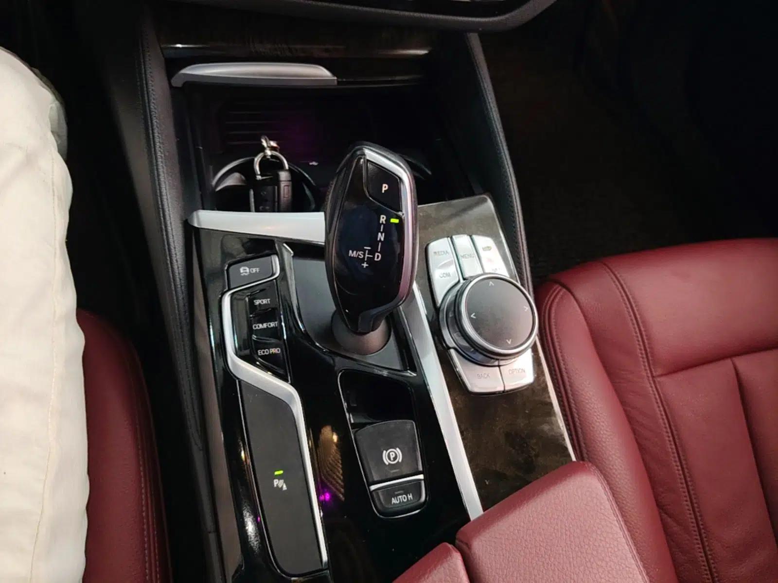 BMW 5 Series 2018 530Li Leading Model M Sport Package — миниатюра 16
