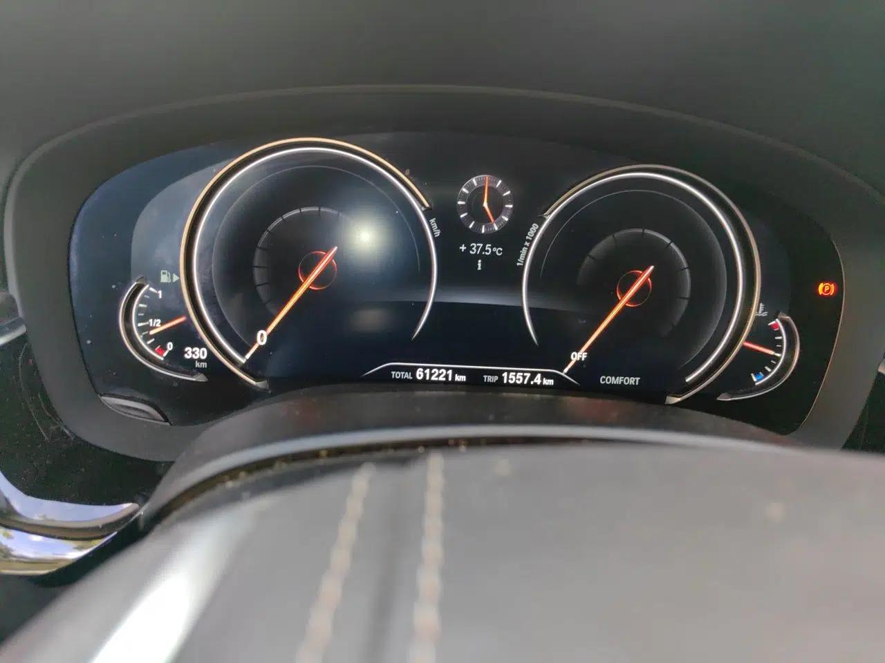BMW 5 Series 2018 Revised Version 530Li Leading Edition Luxury Package — миниатюра 12