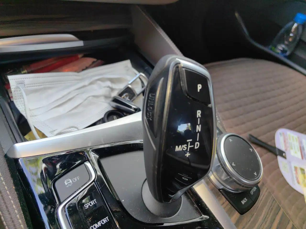 BMW 5 Series 2018 Revised Version 530Li Leading Edition Luxury Package — миниатюра 14