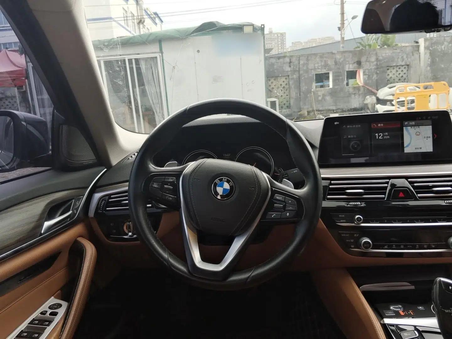 BMW 5 Series 2018 530Li Leading Edition Luxury Package — миниатюра 10