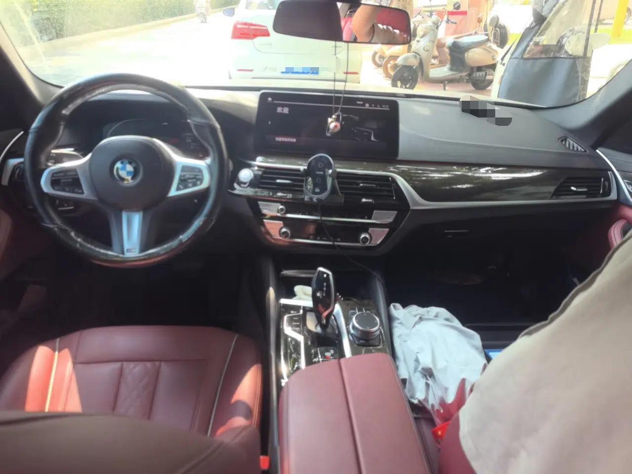 BMW 5 Series 2021 525Li M Sport Package — миниатюра 9