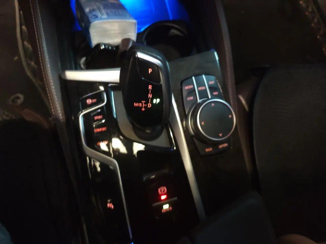 BMW 5 Series 2021 525Li M Sport Package — миниатюра 14