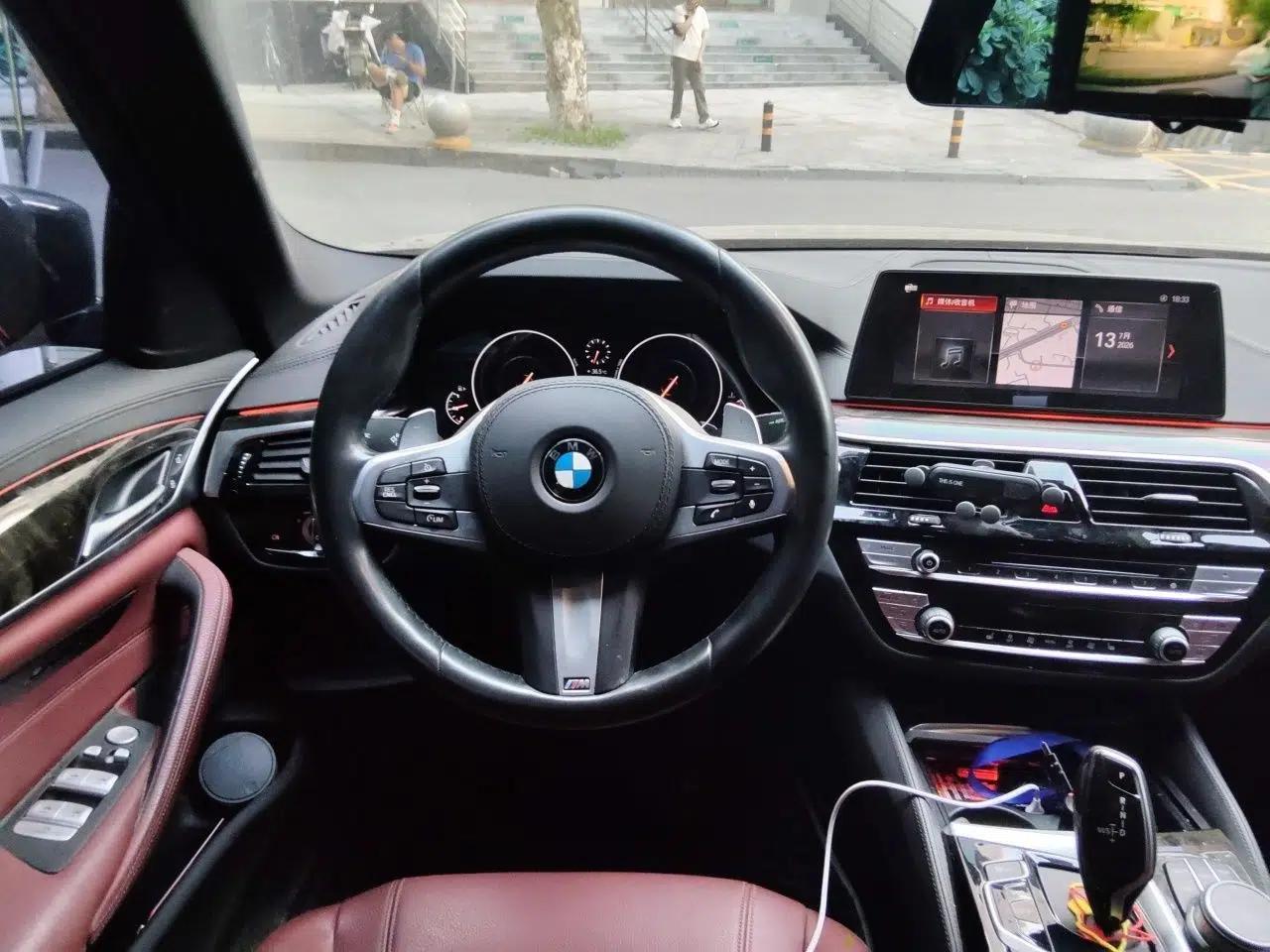 BMW 5 Series 2019 530Li Leading Model M Sport Package — миниатюра 10