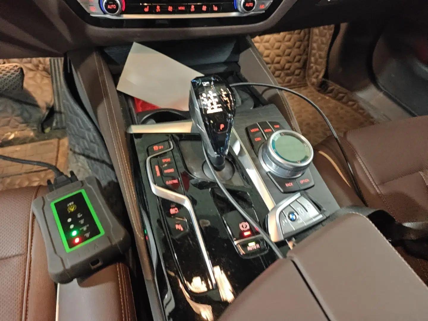 BMW 5 Series New Energy 2022 535Le M Sport Package — миниатюра 16