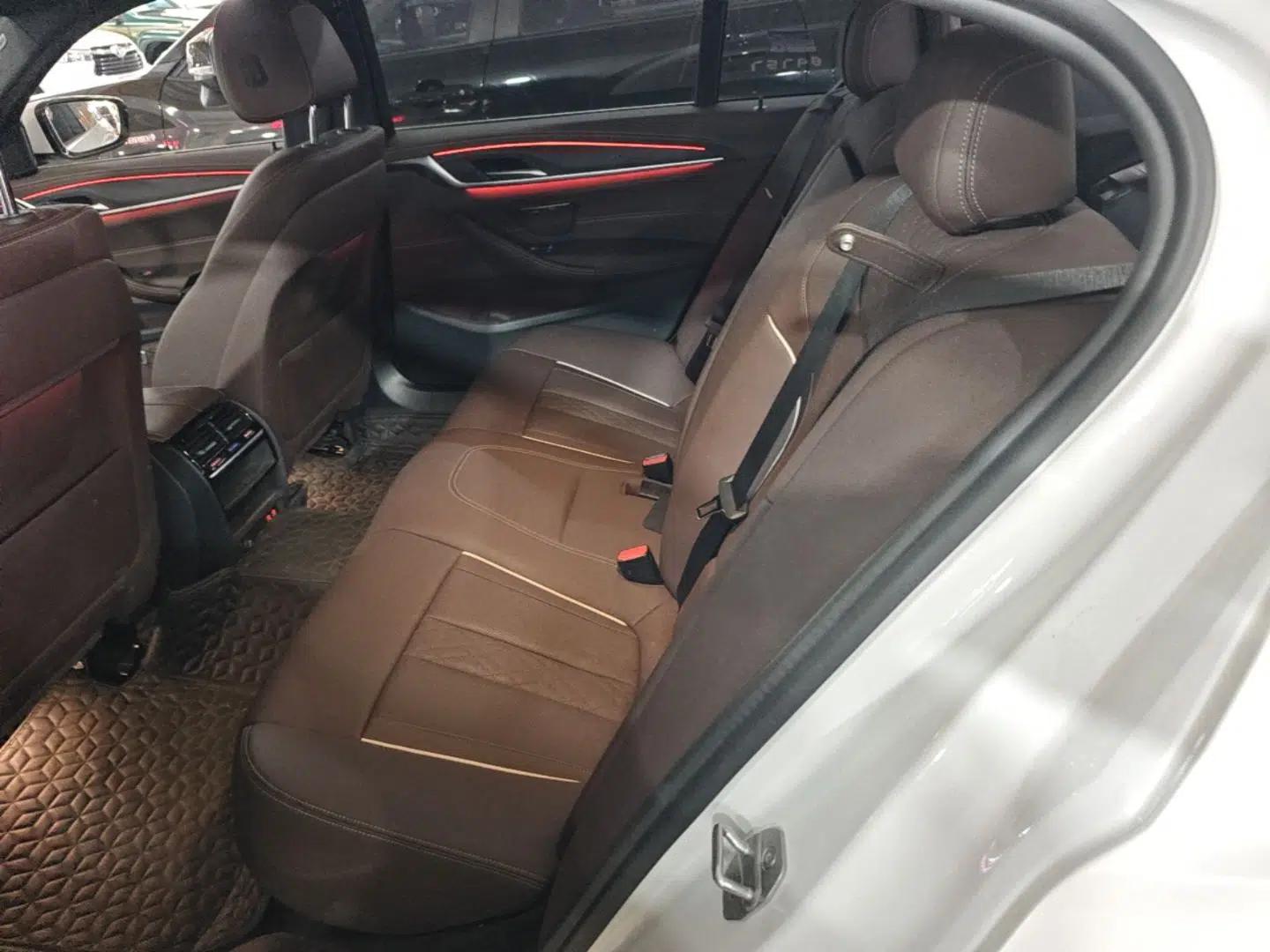 BMW 5 Series New Energy 2022 535Le M Sport Package — миниатюра 20