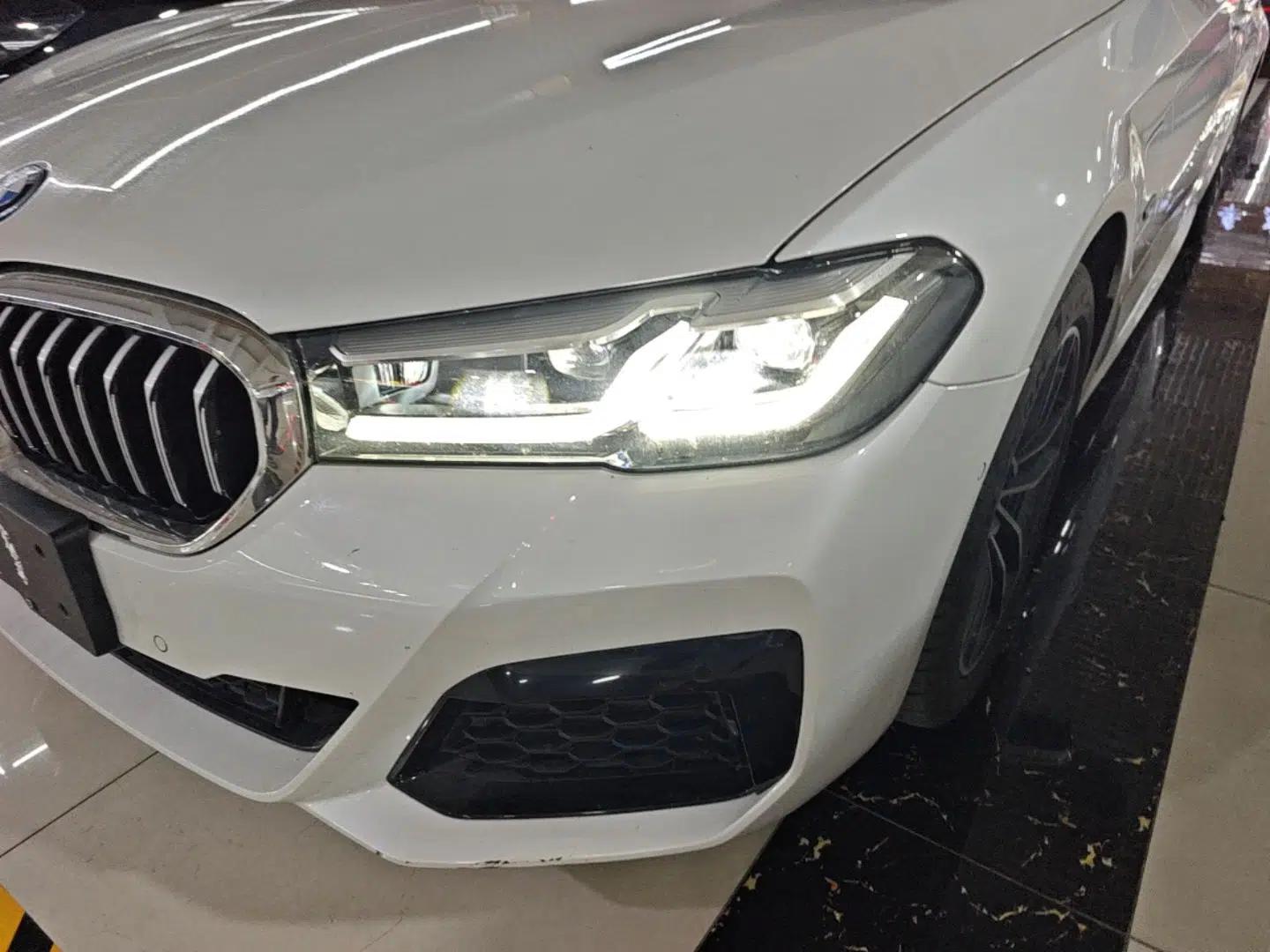 BMW 5 Series New Energy 2022 535Le M Sport Package — миниатюра 8