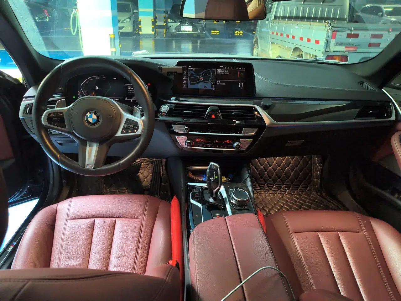 BMW 5 Series 2019 Restyled 530Li Luxury Edition M Sport Package — миниатюра 9
