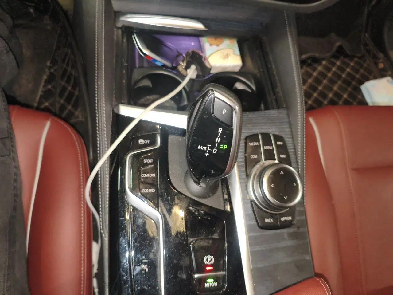 BMW 5 Series 2022 Restyled 530Li Leading Edition M Sport Package — миниатюра 14