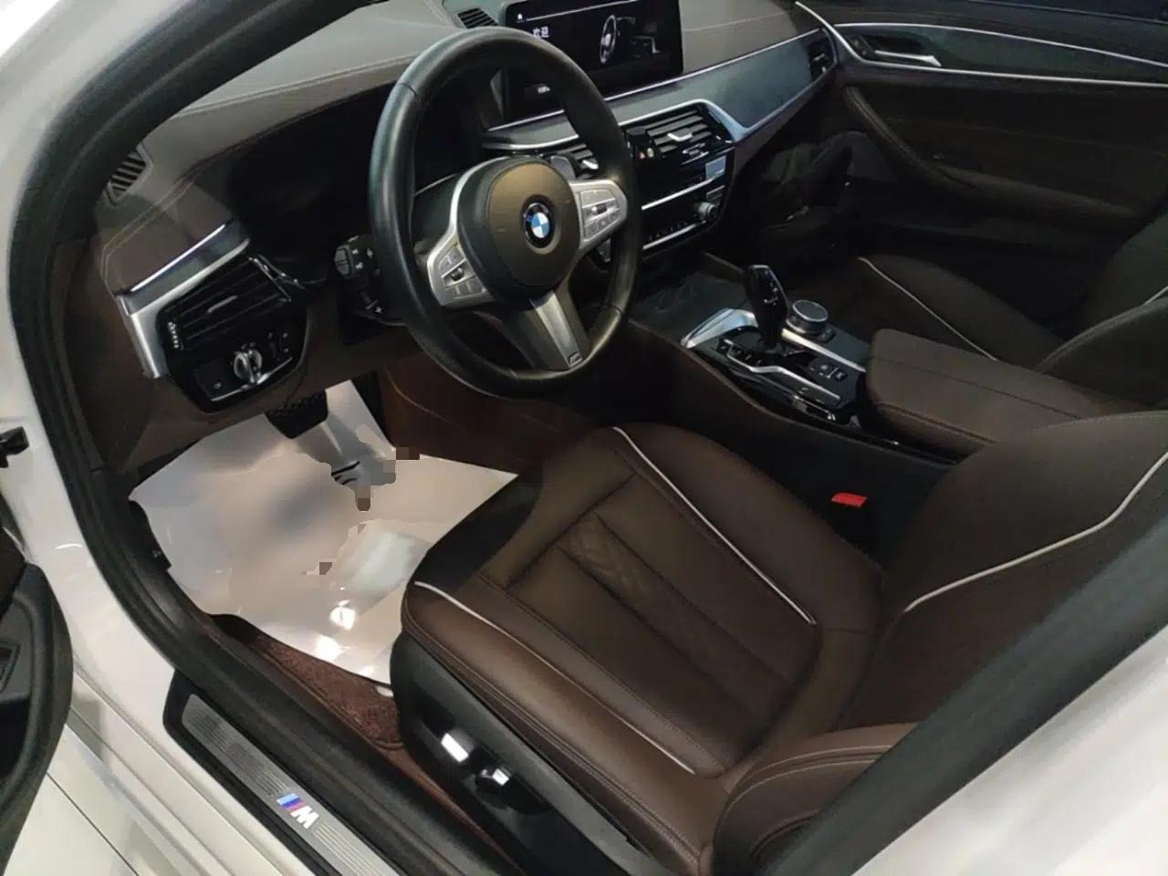 BMW 5 Series 2023 530Li Leading Model M Sport Package — миниатюра 17