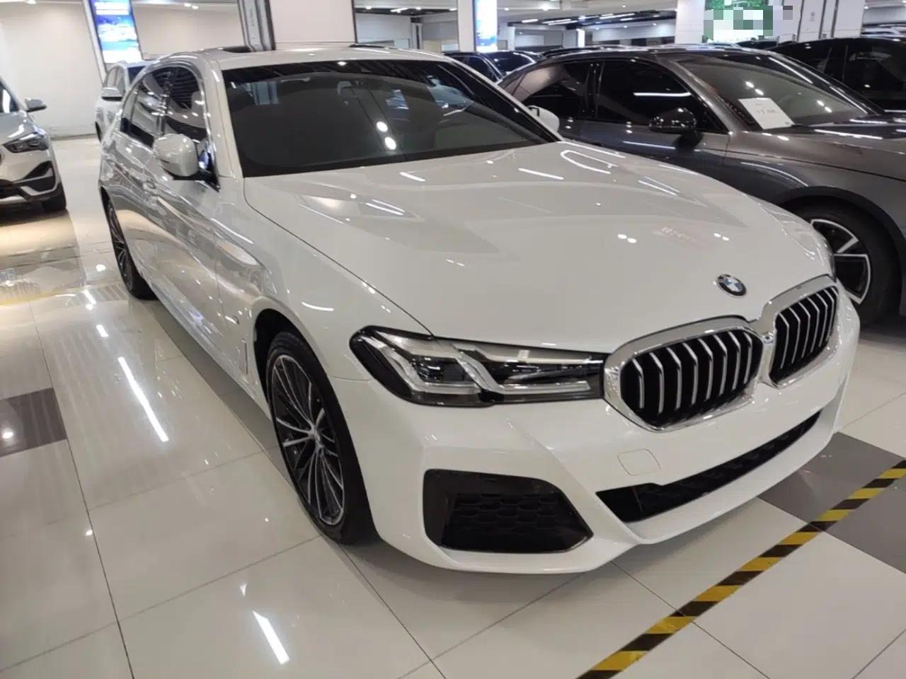 BMW 5 Series 2023 530Li Leading Model M Sport Package — миниатюра 3