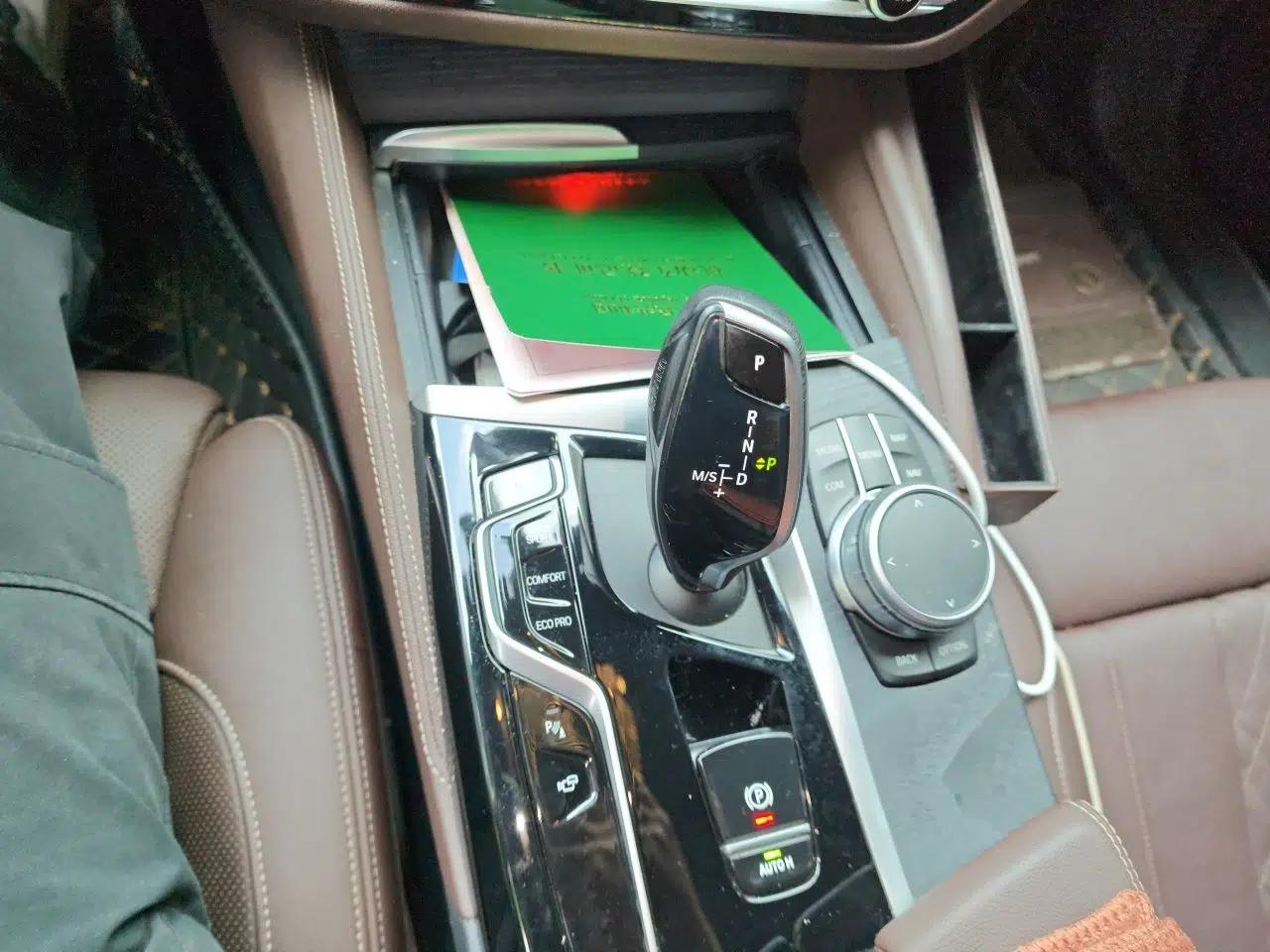 BMW 5 Series 2022 530Li Luxury Edition M Sport Package — миниатюра 14