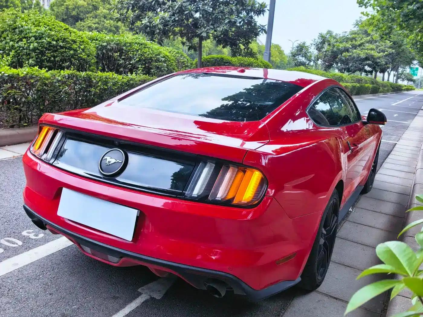 2017 Mustang 2.3T Sport Edition — миниатюра 8