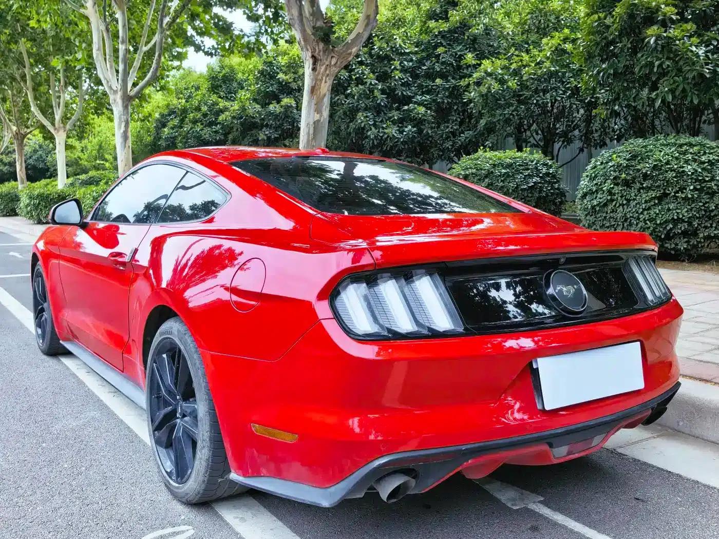 2017 Mustang 2.3T Sport Edition — миниатюра 9