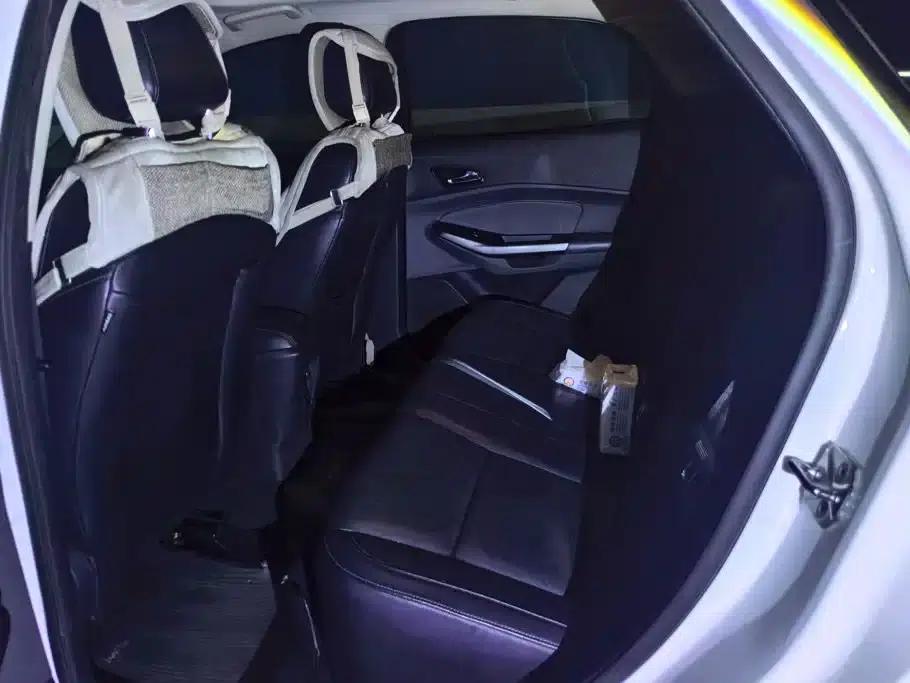 Ford Focus 2015 1.5L Automatic Fashion Edition — миниатюра 11
