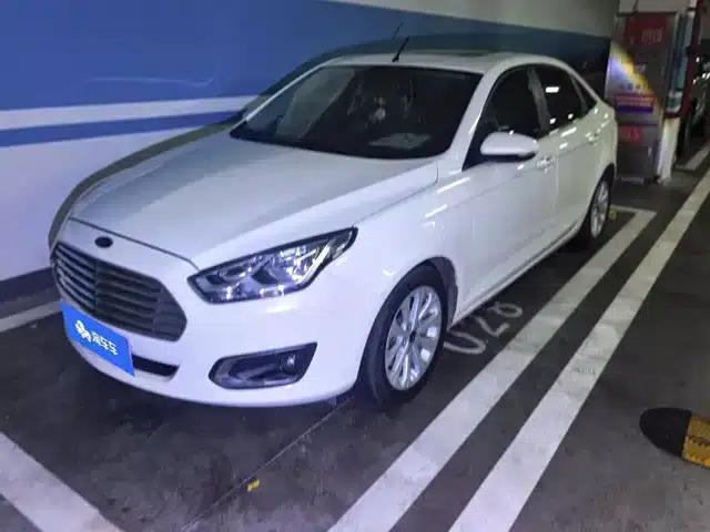 Ford Focus 2015 1.5L Automatic Fashion Edition