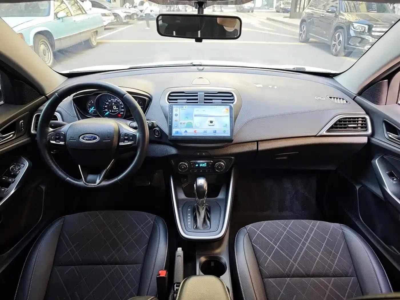 Ford Focus 2019 Facelift 1.5L Automatic Enjoyment Edition (National V Emission Standard) — миниатюра 4