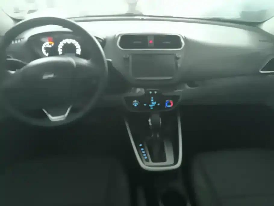 Ford Focus 2017 1.5L Automatic Comfort Model — миниатюра 12