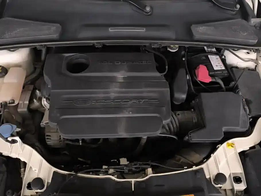 Ford Focus 2017 1.5L Automatic Comfort Model — миниатюра 10