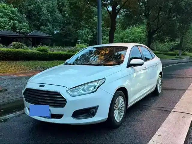 Ford Focus 2015 1.5L Automatic Comfort Model