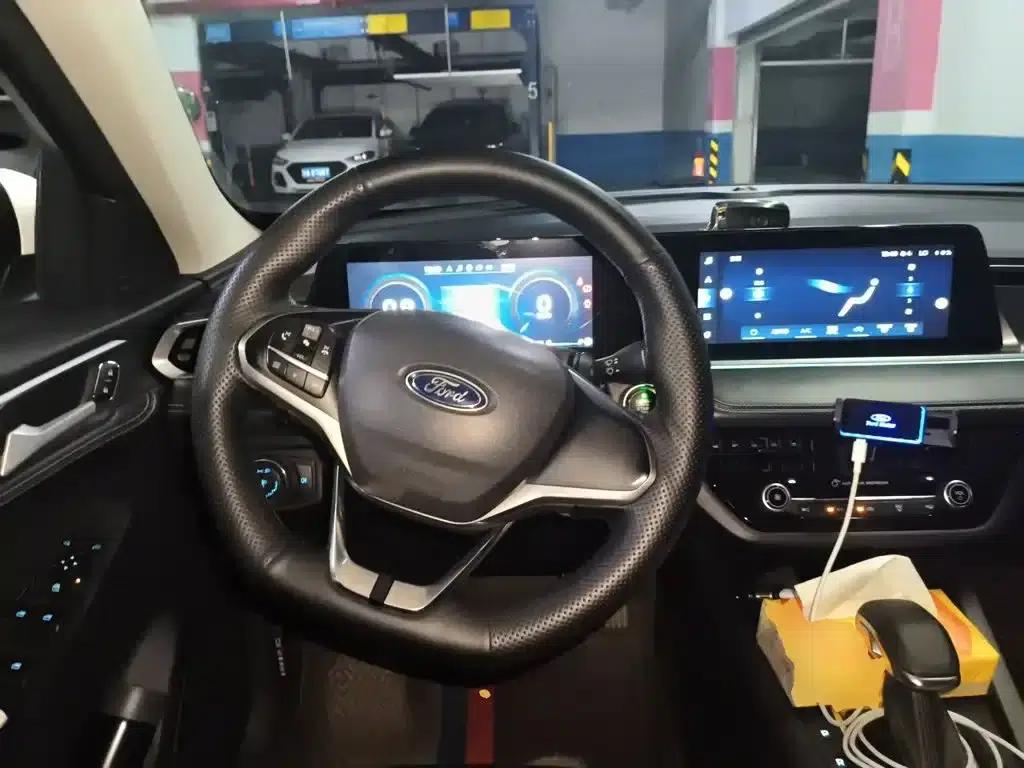Ford Focus 2021 1.5L Automatic Diamond Edition — миниатюра 7