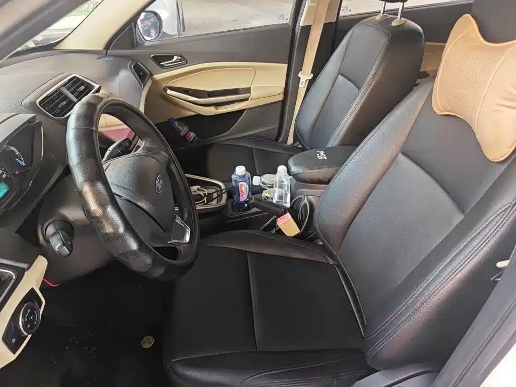 2017 Ford Focus Facelift 1.5L Automatic Comfort Model — миниатюра 12