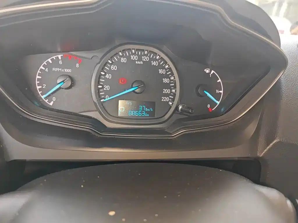 2017 Ford Focus Facelift 1.5L Automatic Comfort Model — миниатюра 9