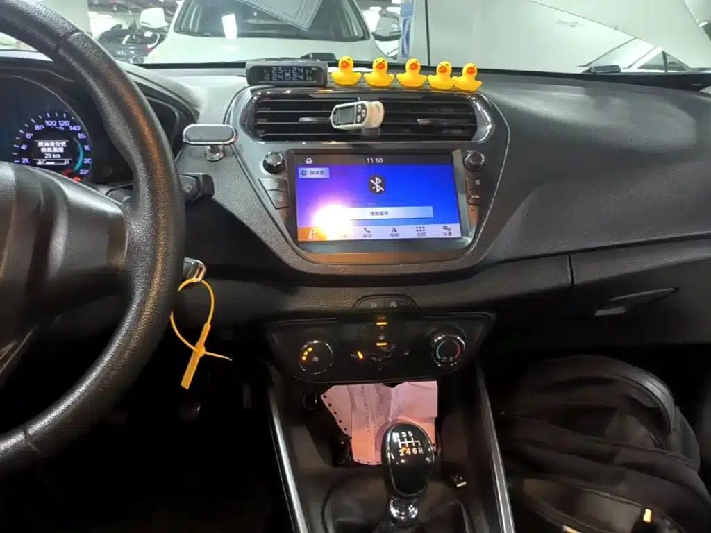 Ford Focus 2019 1.5L Manual Premium Edition — миниатюра 13