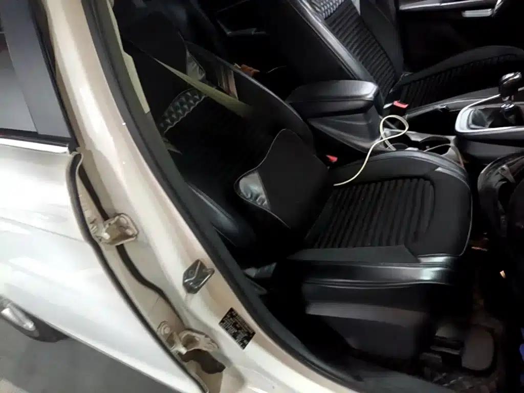 Ford Focus 2019 1.5L Manual Premium Edition — миниатюра 25