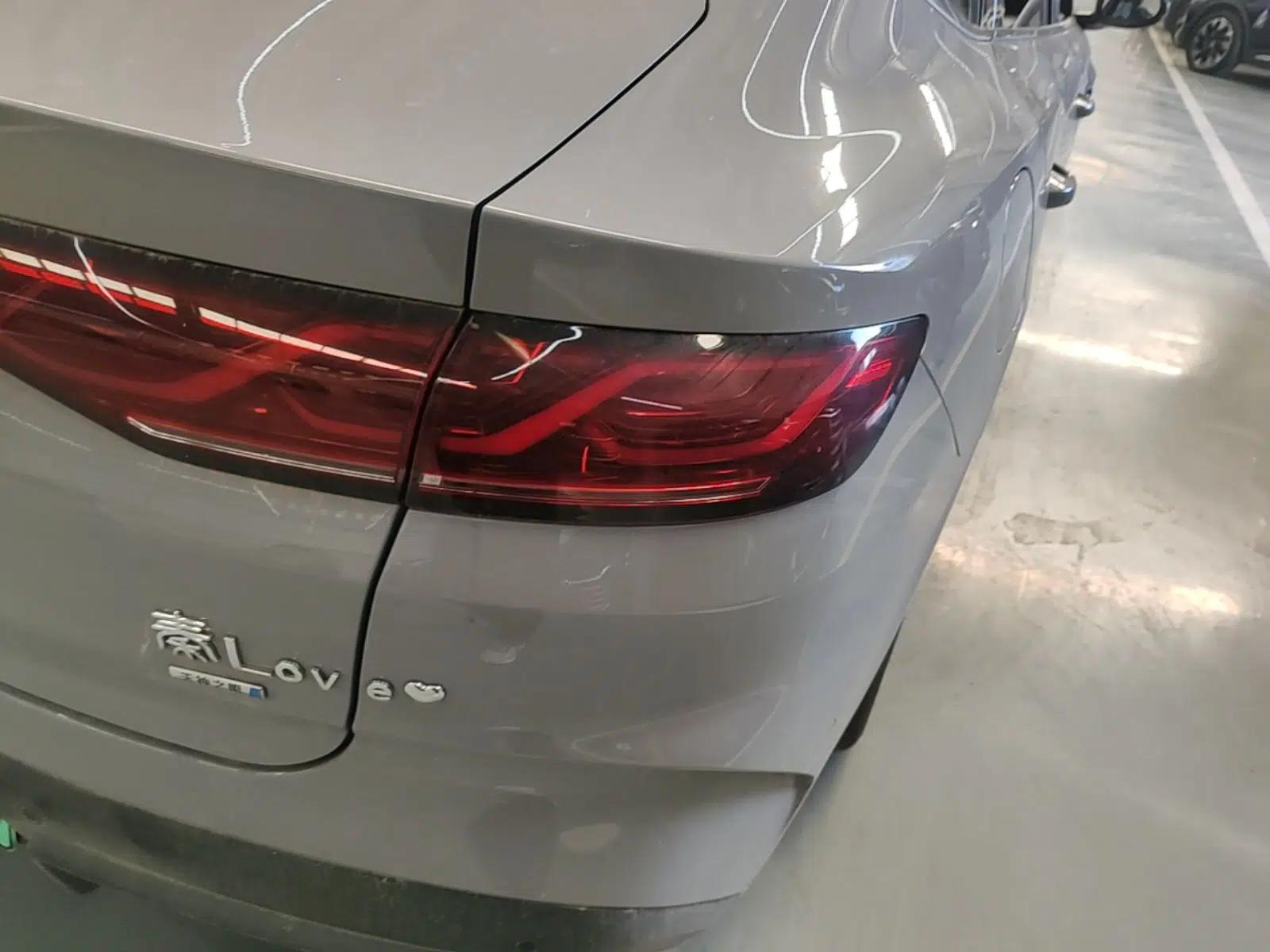 BYD Qin L 2026 Model DM-i 210KM Cloud Suspension Version — миниатюра 9