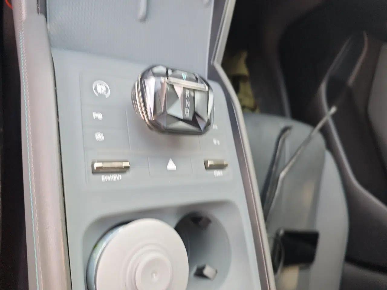 BYD Qin L 2025 DM-i Smart Drive 80KM Leading Model — миниатюра 14